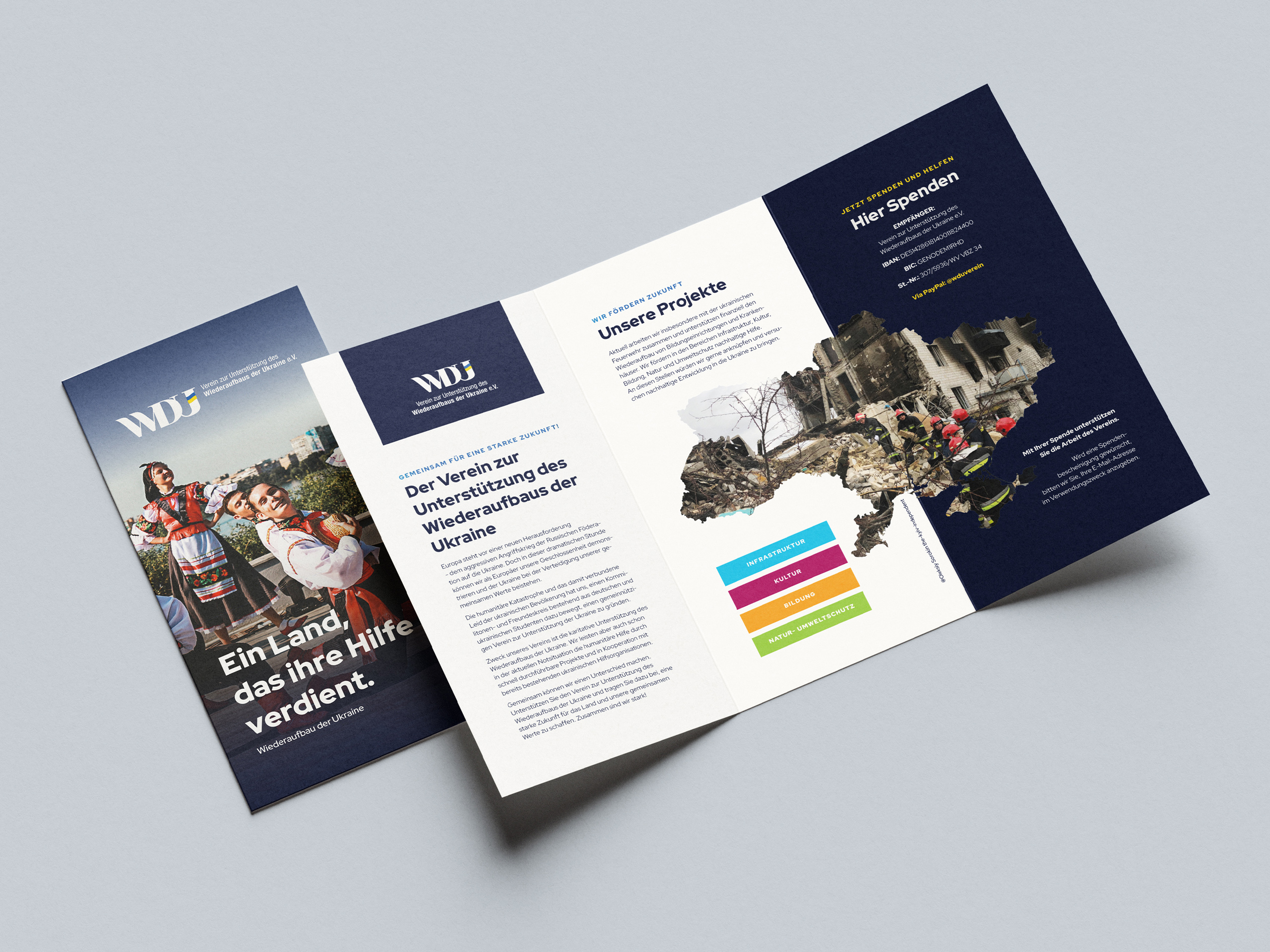 Flyer des Vereins, aufgefaltet